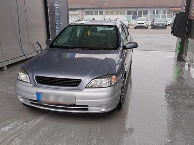 Gebraucht Opel Astra 103 PS (75 kW) 2004 Silber Limousine