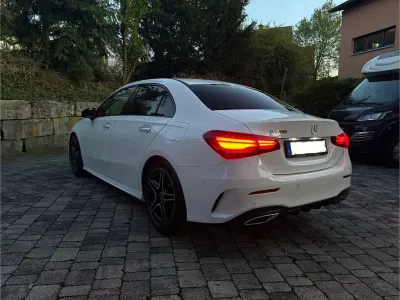 Second-hand Mercedes A200 AMG 163 CP (119 kW) 2023 Alb Berlinǎ