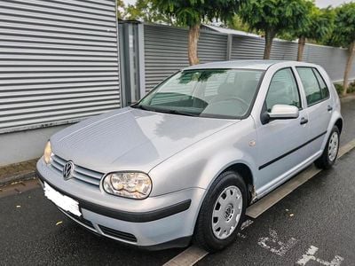 VW Golf IV