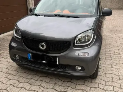 Gebraucht Smart ForFour 71 PS (52 kW) 2019 Grau Kleinwagen