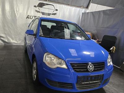 Blau Gebraucht 2005 VW Polo Kleinwagen | 1.950 € (Fairer Preis)