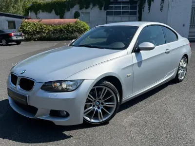 Gebraucht BMW 320 M Sport 170 PS (125 kW) 2009 Silber Coupé