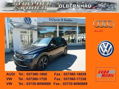 Gebraucht VW Tiguan Life 150 PS (110 kW) 2023 Schwarz SUV