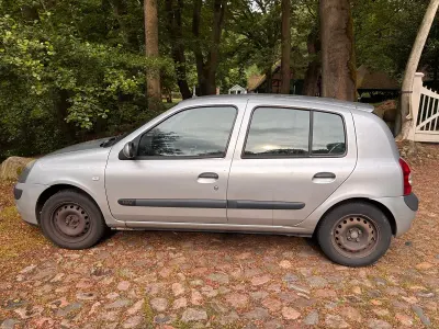 Gebraucht Renault Clio II 2005 Silber Kleinwagen