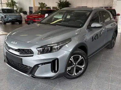 Gebraucht Kia XCeed Spirit 141 PS (103 kW) 2024 Silber SUV
