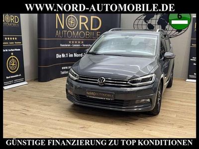 Grau Gebraucht 2022 VW Touran Highline Van / Kleinbus | 32.800 € (Etwas zu teuer)