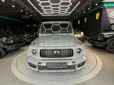 Neu Mercedes G63 AMG AMG 585 PS (430 kW) 2026 Grau SUV