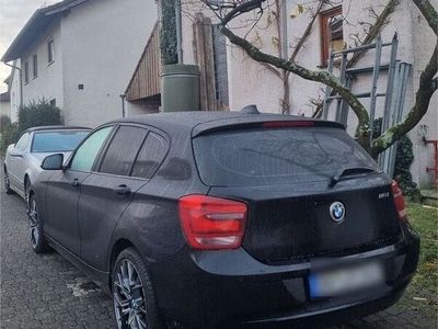 gebraucht BMW 116 i f20 schwarz 18 Zoll Neue Kette