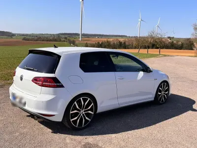 Gebraucht VW Golf VII GTI 230 PS (169 kW) 2016 Weiß Limousine