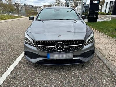 Gebraucht Mercedes CLA220 Shooting Brake 184 PS (135 kW) 2017 Grau Kombi