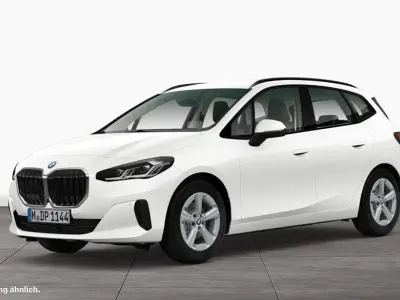 Gebraucht BMW 220 150 PS (110 kW) 2025 Weiß Coupé