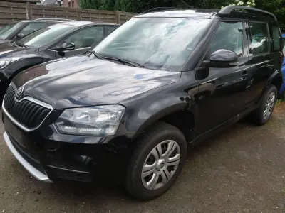 Gebraucht Skoda Yeti Cool Edition 110 PS (80 kW) 2016 Schwarzmagic perleffekt SUV