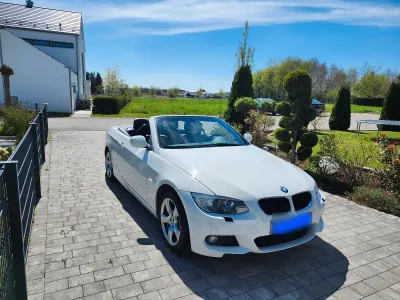 Gebraucht BMW 320 Cabriolet 184 PS (135 kW) 2012 Weiß Cabrio