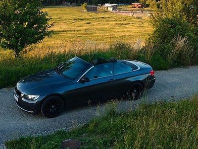 Gebraucht BMW 330 Cabriolet Performance 231 PS (169 kW) 2007 Grau Cabrio