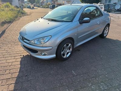 Silber Gebraucht 2005 Peugeot 206 CC Cabrio | 1.550 € (Guter Preis)