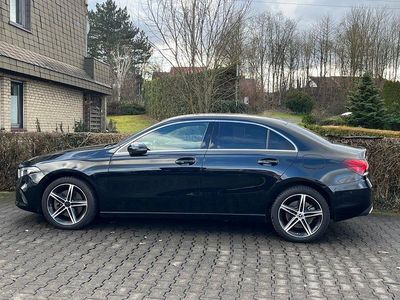 Gebraucht Mercedes A250 218 PS (160 kW) 2021 Schwarz Limousine