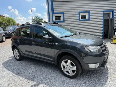 Gebraucht Dacia Sandero Prestige 90 PS (66 kW) 2016 Grau Limousine