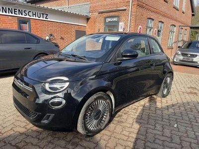 Gebraucht Fiat 500e Icon 86 kW (118 PS) 2022 Schwarz (colore esterno (onyx schwarz)) Limousine
