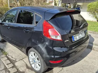 Gebraucht Ford Fiesta Champions Edition 80 PS (58 kW) 2013 Schwarz Kleinwagen