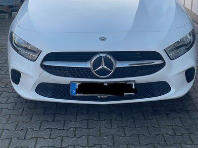 Second-hand Mercedes A180 136 CP (100 kW) 2020 Alb Berlinǎ