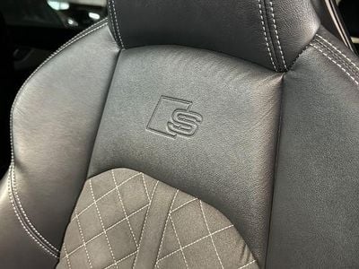 Grau Gebraucht 2022 Audi A4 S-Line Limousine | 24.890 € (Etwas zu teuer)