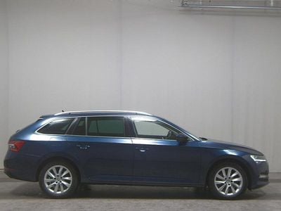 Gebraucht Skoda Superb Style 150 PS (110 kW) 2020 Blau Kombi