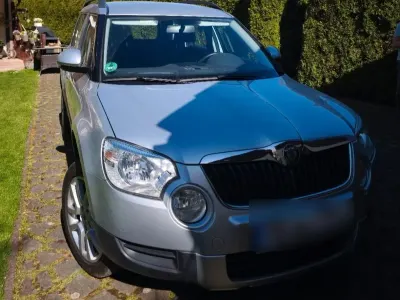 Gebraucht Skoda Yeti Active 122 PS (89 kW) 2013 Grau SUV