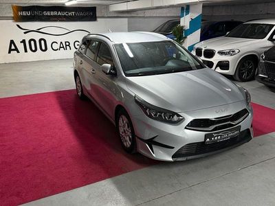 Gebraucht Kia Ceed Sportswagon 120 PS (88 kW) 2023 Silber Kombi