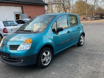 Usado Renault Modus 75 HP (55 kW) 2004 Azul Monovolume