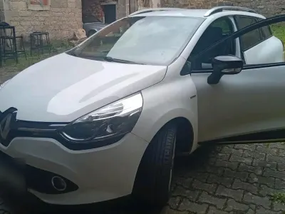 Gebraucht Renault Clio GrandTour Expression 90 PS (66 kW) 2015 Weiß Kombi