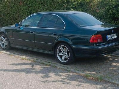 BMW 528