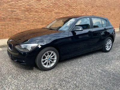 Gebraucht BMW 116 Advantage 136 PS (100 kW) 2015 Schwarz Kleinwagen