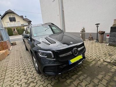 Gebraucht Mercedes GLB200 150 PS (110 kW) 2023 Schwarz SUV