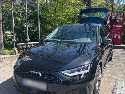 Używany Audi A3 Black Edition 204 KM (150 kW) 2021 Czarny Sedan/Limuzyna