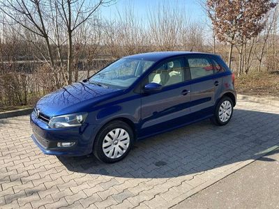 Blau Gebraucht 2013 VW Polo Comfortline Kleinwagen | 11.900 €