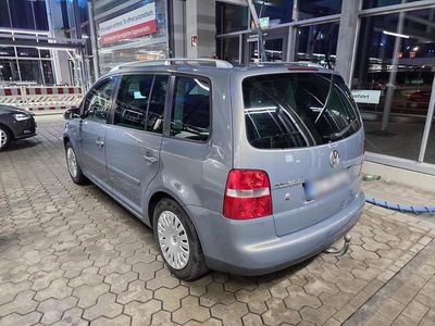 Usata VW Touran 145 CV (106 kW) 2005 Blu Monovolume