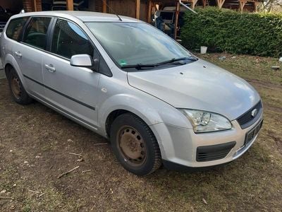 Second-hand Ford Focus 108 CP (79 kW) 2006 Argintiu Break