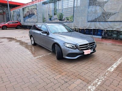 Mercedes E220