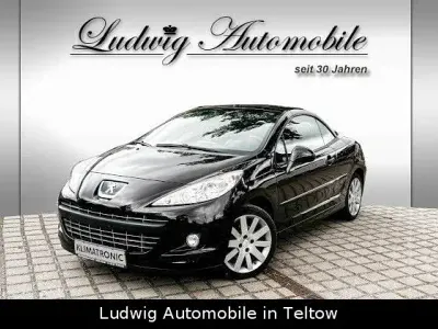 Gebraucht Peugeot 207 CC Allure 120 PS (88 kW) 2014 Violett Cabrio