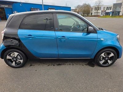 Gebraucht Smart ForFour Electric Drive 60 kW (82 PS) 2021 Blau Kleinwagen