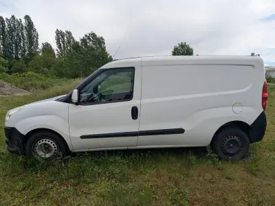 Gebraucht Fiat Doblò 100 PS (73 kW) 2015 Weiß Van / Kleinbus