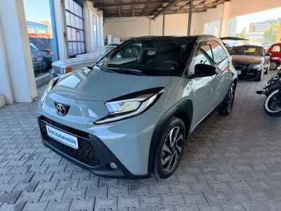 Gebraucht Toyota Aygo X Team 72 PS (52 kW) 2025 Grün SUV