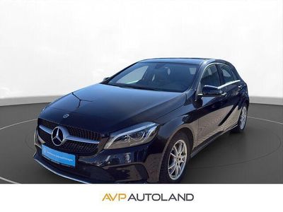Gebraucht Mercedes A180 Urban 122 PS (89 kW) 2017 Kosmosschwarz  metalliclack Limousine