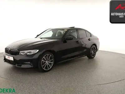 Używany BMW 330 Sport Line 258 KM (189 kW) 2020 Czarny Sedan/Limuzyna