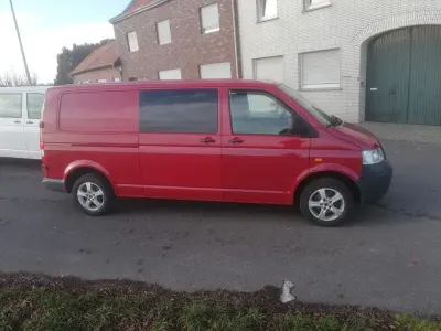 Gebraucht VW T5 131 PS (96 kW) 2007 Rot Van