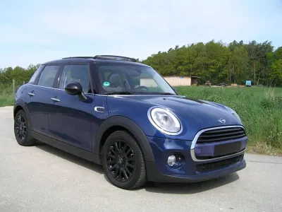 Używany Mini Cooper Chili 136 KM (100 kW) 2016 Niebieski Hatchback