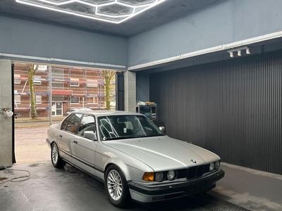 Gebraucht BMW 735 211 PS (155 kW) 1991 Silber Limousine