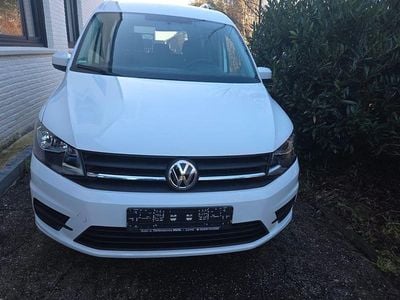 Weiß Gebraucht 2015 VW Caddy Trendline Van / Kleinbus | 10.500 € (Fairer Preis)