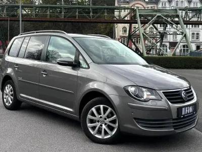 Gebraucht VW Touran Freestyle 140 PS (102 kW) 2009 Grau Van / Kleinbus