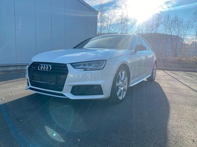 Weiß Gebraucht 2016 Audi A4 S-Line Kombi | 18.699 € (Fairer Preis)